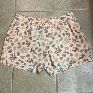 The North Face Women's Cactus Print Shorts - Peach and Blue